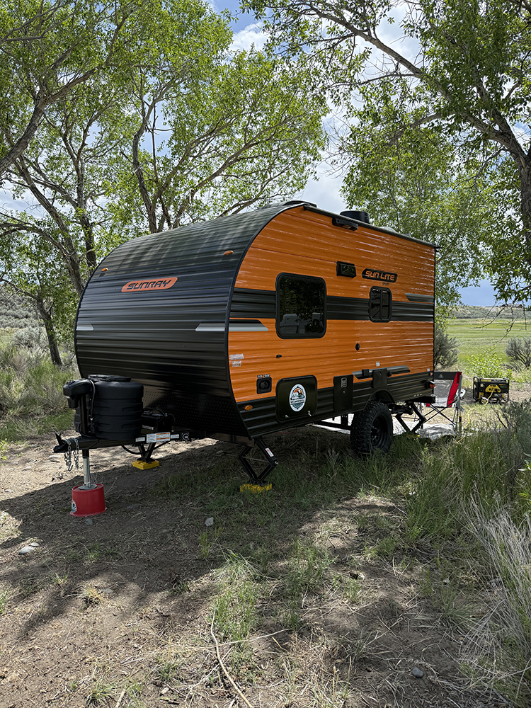 2025 Sunlite Sport 16BH, Wyo Camper Rentals 2b