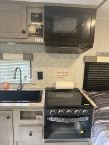 2025 Sunlite Sport 16BH, Wyo Camper Rentals 5