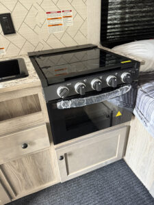 2025 Sunlite Sport 16BH, Wyo Camper Rentals 7